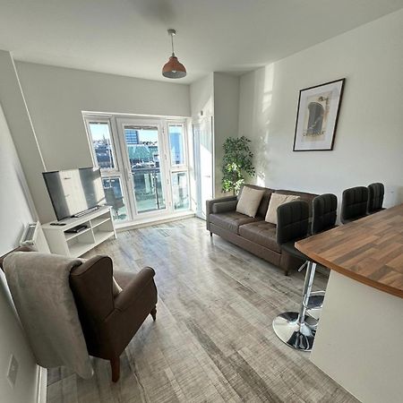 Raphael Heights Apartment Нюпорт Екстериор снимка